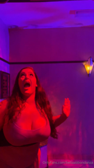 812976688_some-more-footage-of-me-and-laurenlush1-being-silly-and-slu_0.m4v