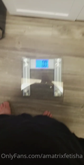 324256497_ever-drop-your-phone-after-a-weigh-in-because-you-are-too-ex_0.m4v