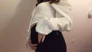 534145484_the-bloated-belly-is-back_0.m4v