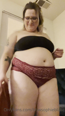 73234894_struggling-to-put-on-a-pair-of-pants-i-freaking-loved-but-ou_0.m4v