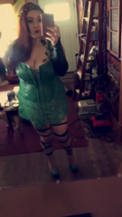 1834104_a-sneak-peak-of-my-poison-ivy-cosplay_0.mp4