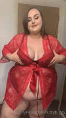 48979506_pov-your-girlfriend-wants-to-cheer-you-up-over-webcam-to-he_0.m4v