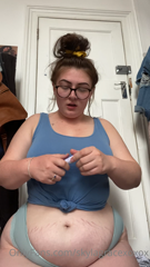 188984780_me-vs-coke-mentos-lots-of-burps-leave-a-tip-if-you-enjoyed_0.m4v