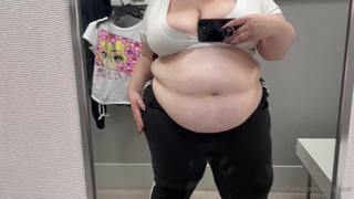 326368886_i-made-the-mistake-of-trying-on-clothes-right-after-stuffing_2.m4v