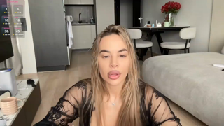 diffgirls2_Stripchat_20260614_120313.mp4