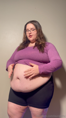 796151235_loud-burping-from-a-huge-belly_0.mp4
