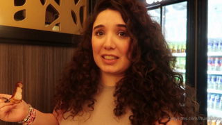 1543073897_happy-valentines-day-i-went-to-an-all-you-can-eat-restauran_0.mp4