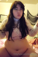 258419174_it-looks-like-i-might-be-300-pounds-by-march_4.m4v