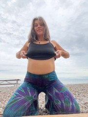788774945_happy-titty-tuesday-i-am-getting-more-comfy-flashing-out-i_1.m4v