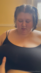 837603887_pre-feeding-from-my-boyfriend_1.mp4