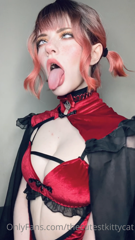 234544890_dressed-in-red_3.m4v