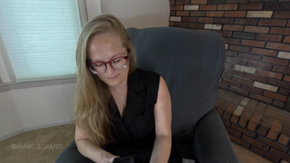 AnnieStJames - The Family Possessions.mov