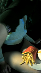 1559650539_hey-there-my-lovely-followers-it-s-your-girl-squish-here_0.mp4