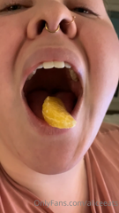 469668438_random-clips-i-dont-know-what-too-do-with_2.m4v