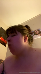1487616894_stuffing-myself-with-fish-and-chips-while-watching-criminal_0.mp4