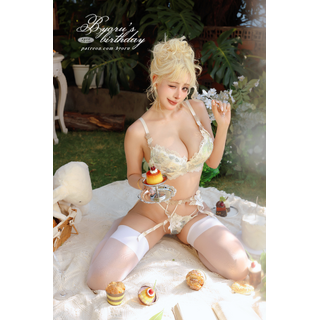 Byoru-BDay-Picnic Date-HD8.JPG