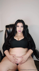 1510507821_stay-tuned-for-my-new-videos_0.mp4