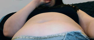 1412222751_had-eaten-so-much-tummy-was-aching-buuuuurrrrrpppwrrra_0.mp4