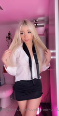 272965184_which-nude-tiktok-did-u-like-the-best_0.mp4