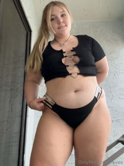 874510212_hotel-balcony_7.mp4