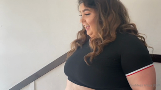 141073578_super-fat-bbw-struggles-up-stairs-as-i-ve-gotten-fatter-i_0.mp4