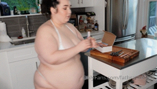 1175113550_diabetic-eats-pure-sugar-i-received-a-treat-from-someone-sp_0.mp4