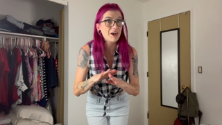 Miss Ellie_Uncut-Surprise.mp4