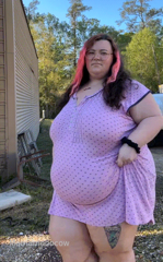 990892022_my-fav-night-gown-and-jiggling-outside-would-you-stare-from_0.mp4