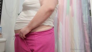 470575063_day-11-jiggling-belly-jiggling-belly-dear-santa-i-want_0.m4v