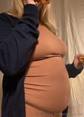 1291519343_i-have-to-hide-my-belly-with-a-cardigan-but-it-doesnt-stop_0.mp4