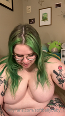 414288197_dessert-masturbating_0.m4v