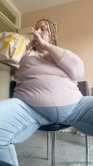1229390575_2k-calorie-mcdonalds-light-snack_0.mp4