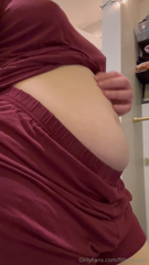 1714782701_before-bed-belly-rubs_0.mp4