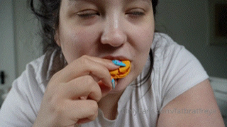 1221127481_a-day-in-the-life-of-your-favorite-fatty-vlog-its-your_1.mp4