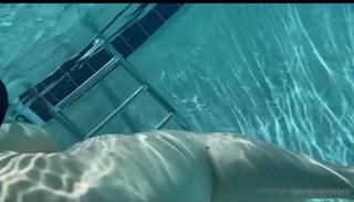 431078824_pool_0.mp4