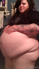 476101531_chubby-piggy-swipe-over-to-see-all-4-clips-watch-for-the-l_1.m4v
