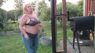 170346169_outdoor-shower-in-tight-jeans_1.m4v