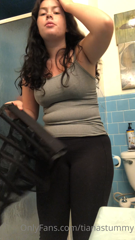 47398072_i-wish-corsets-never-went-out-of-style-omg-i-feel-like-a-pir_1.m4v
