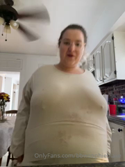 222658281_getting-turned-on-watching-myself-again_0.m4v