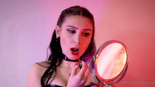 402608759_goddess-spit-fetish-27-09-min-click-the-arrow-for-the-full_0.m4v