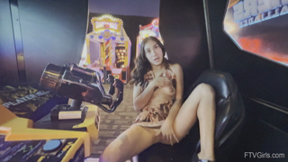 krystal-ii-00010940-02-2160p.mp4