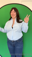 432943287_7-8min-att-girl-gets-fat-after-getting-this-cushy-gig_0.m4v