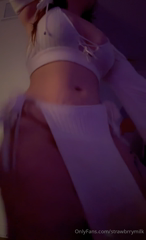 891725563_do-u-like-this-on-me-i-just-got-it_0.mp4