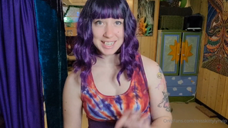 MissKittyLyn - Neighborhood Cum-Dump.mp4