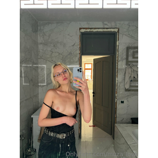 3024x4032_06443ad9a13740b8113f76f06b42bae1.jpg
