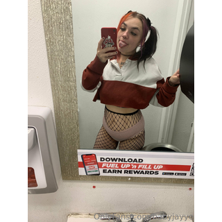 babyjayye_Quick_lil_glimpse_👀😉_2821345225.jpeg