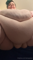 921950311_i-hope-you-dont-mind-my-belly-bouncing-up-and-down-on-top-o_0.mp4