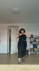 1179269643_would-you-try-to-talk-to-me-and-hit-on-me-if-you-saw-me-like_0.mp4