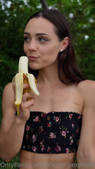 648405018_i-love-teasing-and-playing-with-my-tongue-can-you-tell-i-l_0.m4v