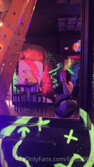 518082627_happy-valentines-day-these-are-the-behind-the-scenes-from-m_3.m4v